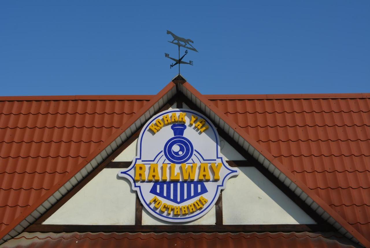 Railway Hotel Alma-Ata Exteriör bild
